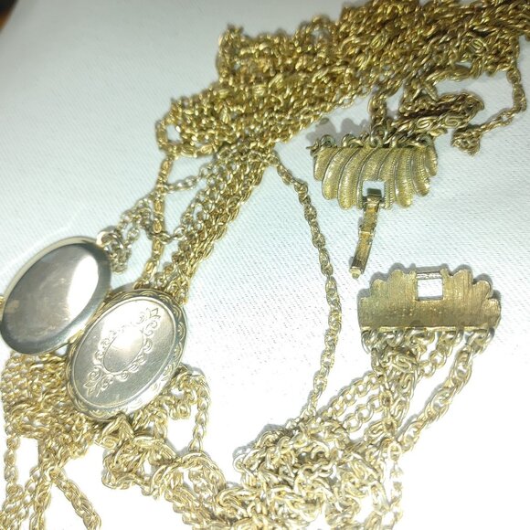 Multi Strand Necklace  Oval Locket Pendant Unique Clasp Design Vintage Gold Tone - Picture 4 of 12